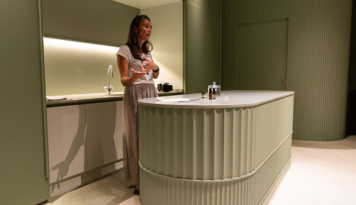 Beatrice Aguilar en un espacio de The Room en Orac Decor